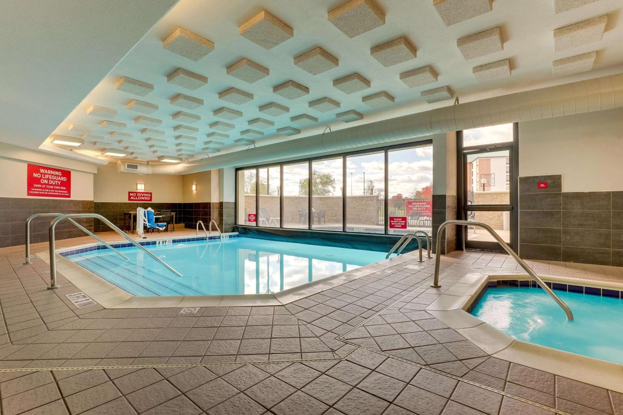 Drury Inn & Suites Columbus Dublin Exterior photo