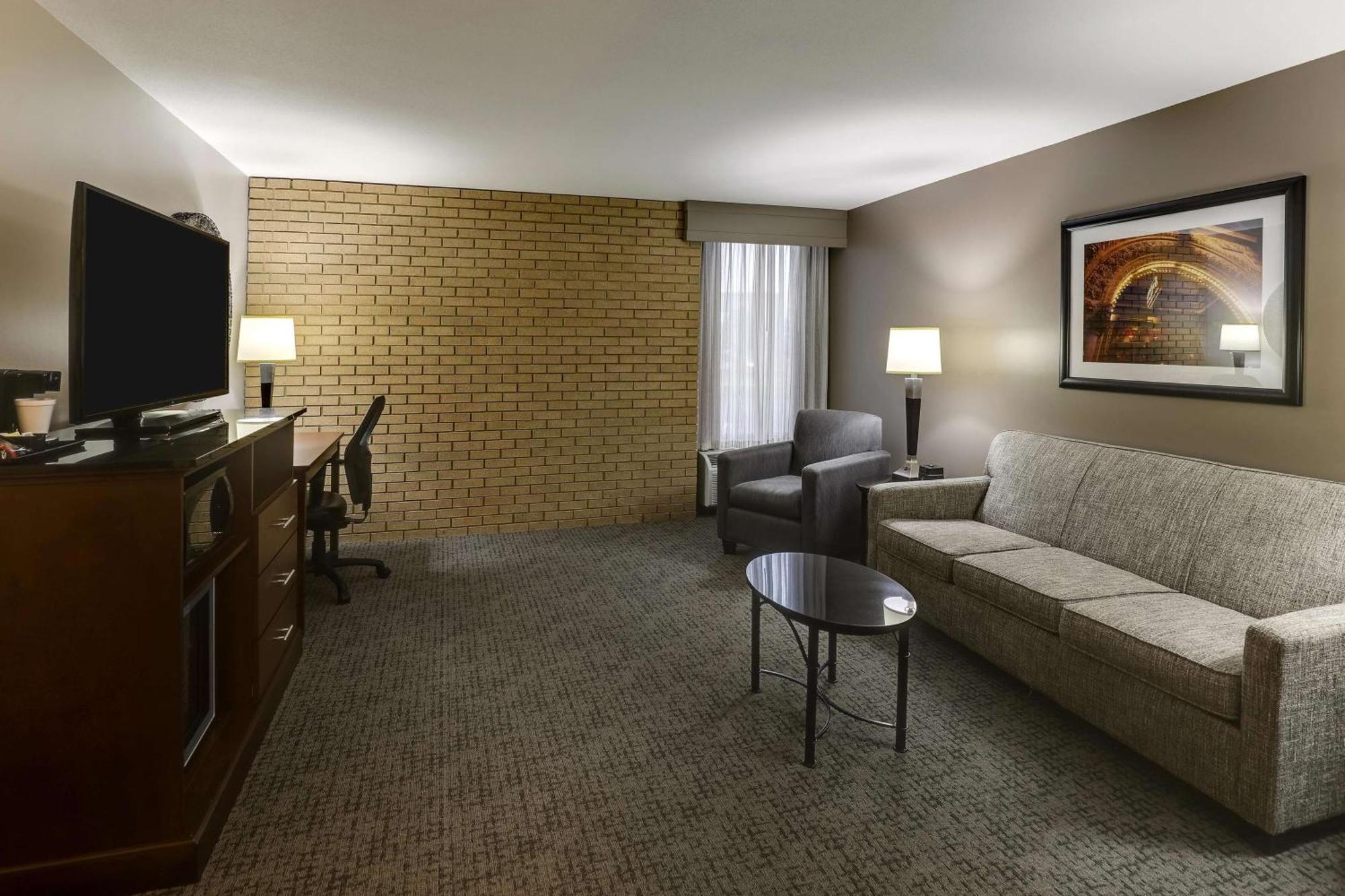 Drury Inn & Suites Columbus Dublin Exterior photo