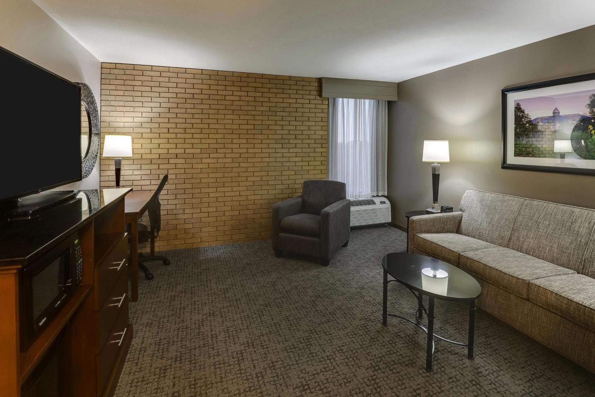 Drury Inn & Suites Columbus Dublin Exterior photo
